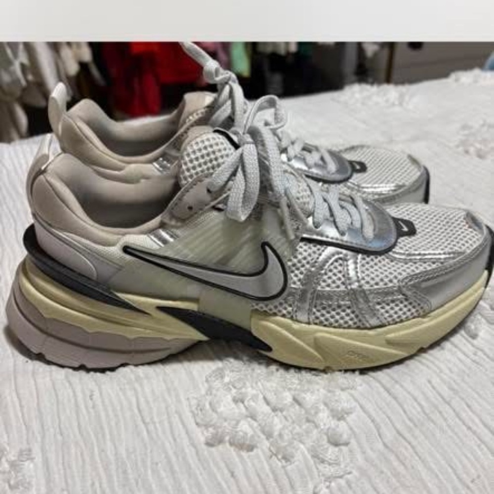 Nike V2K Shoes